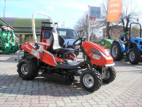 TRATTORINO RASAERBA EFCO TUAREG 92 EVO 2x2 - MOTORE EMAK HP 24 708cc