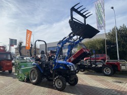 TRATTORE SOLIS S 26 con CARICATORE GIRAUDO & BENNA con RITEGNO IDRAULICO
