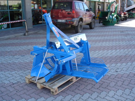 CAVAPATATE SPEDO VIBRANTE PER TRATTORE